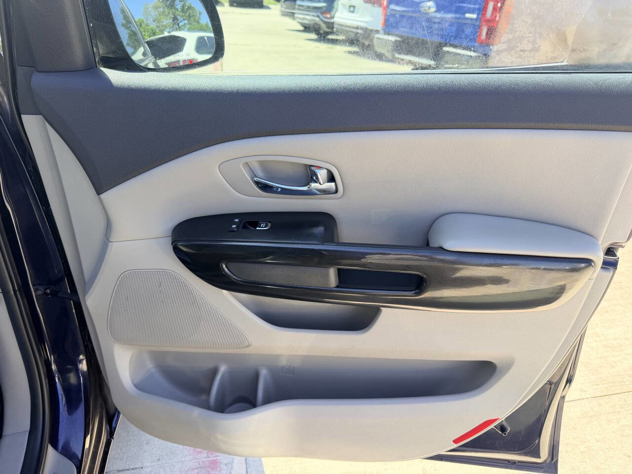 Used 2018 Kia Sedona EX image 31