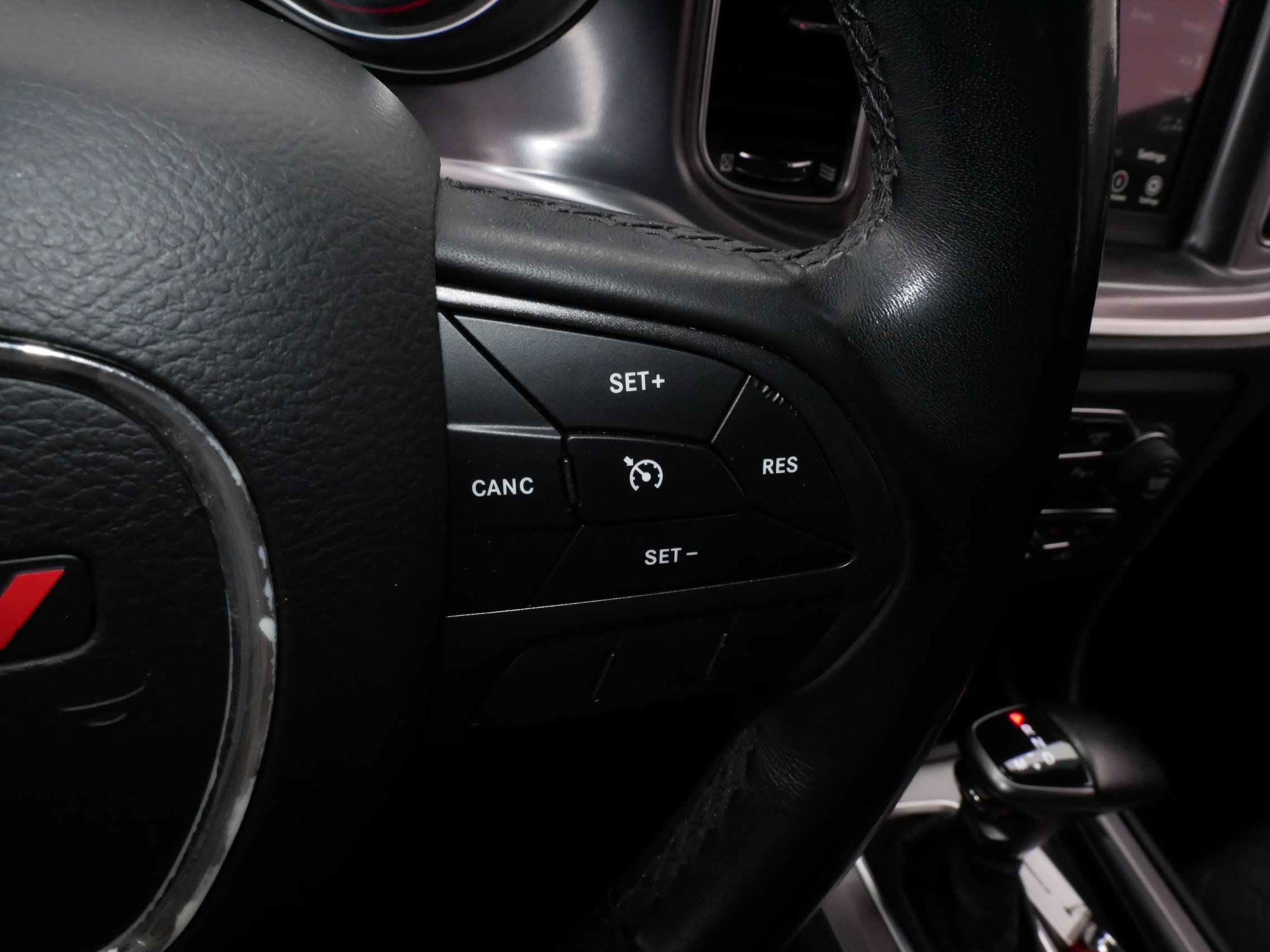 Used 2019 Dodge Charger SXT image 25