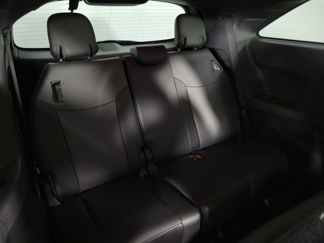 Used 2021 Toyota Sienna XSE w/ XSE Plus Package FWD image 16