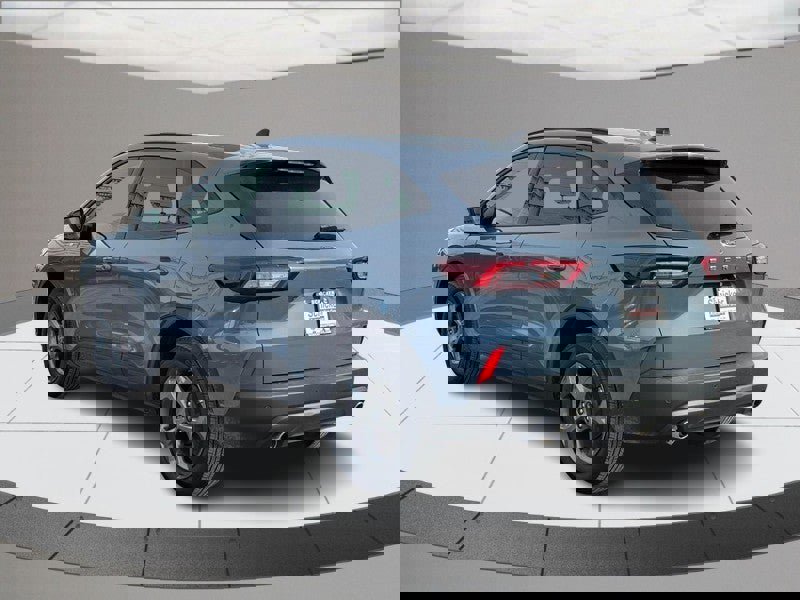 Used 2025 Ford Escape ST-Line Elite w/ Tech Pack #2 image 6