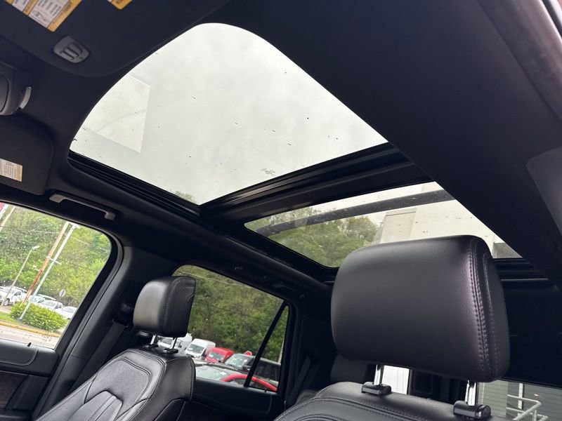 Used 2020 Ford Expedition Limited w/ Special Edition Package AWD/4WD image 19