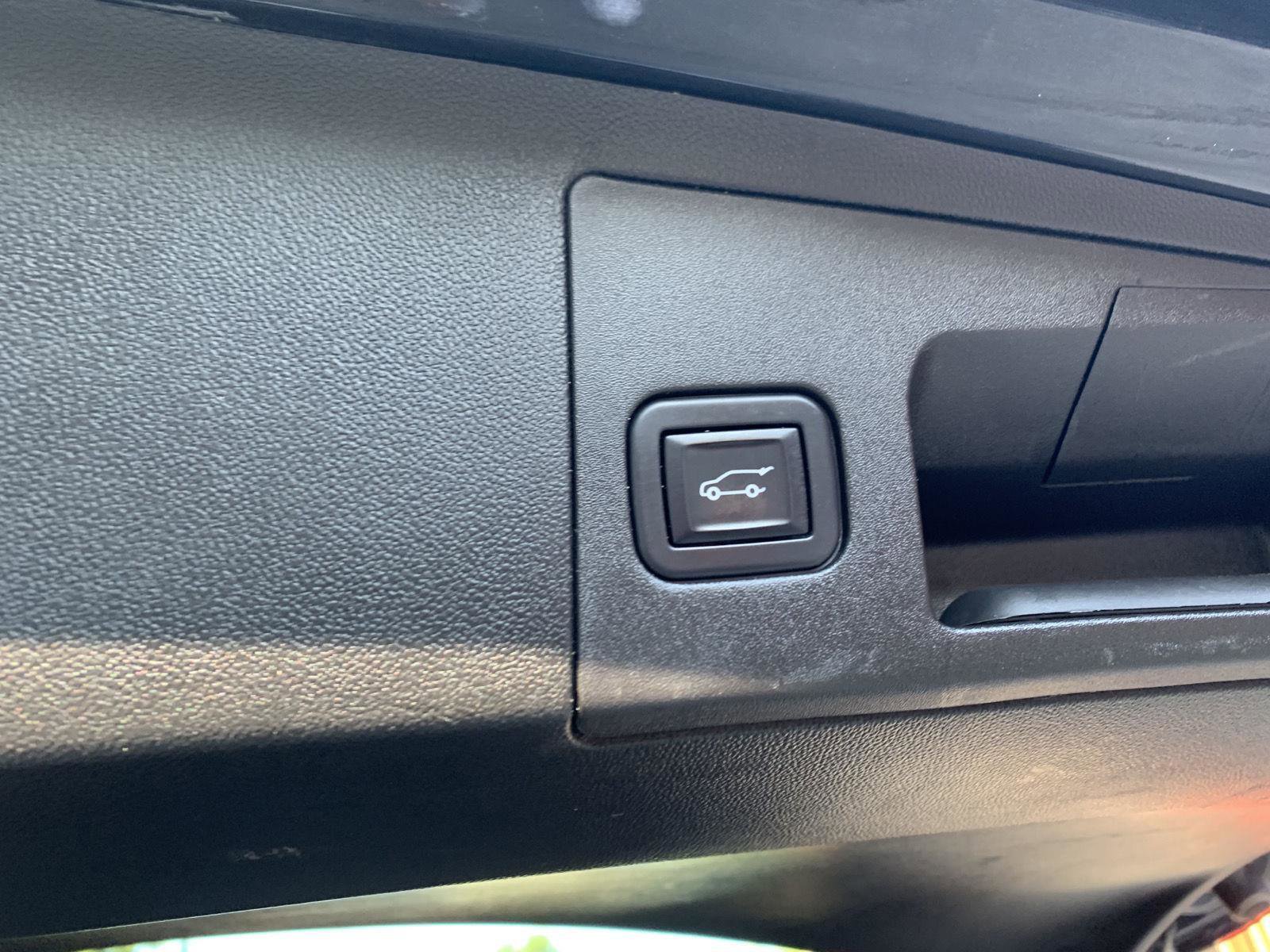 Used 2022 Cadillac XT5 Sportv image 27