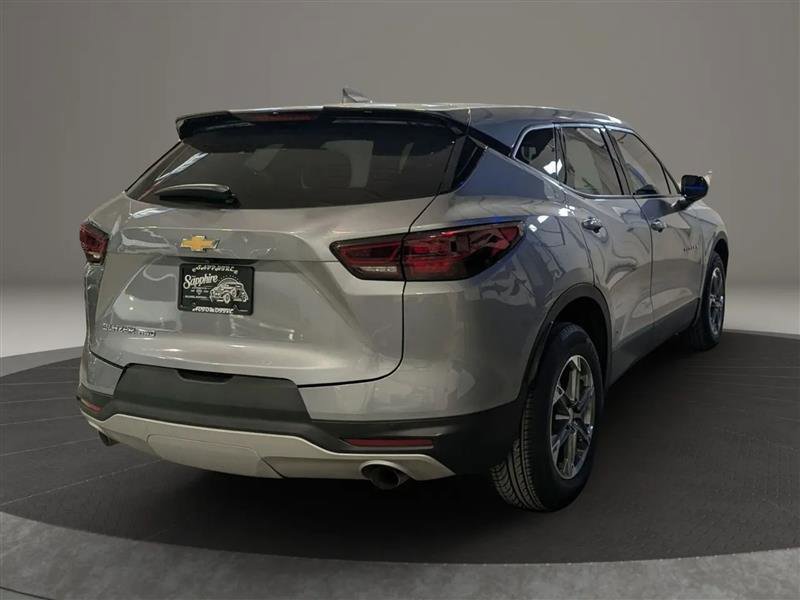 Used 2023 Chevrolet Blazer LT image 6