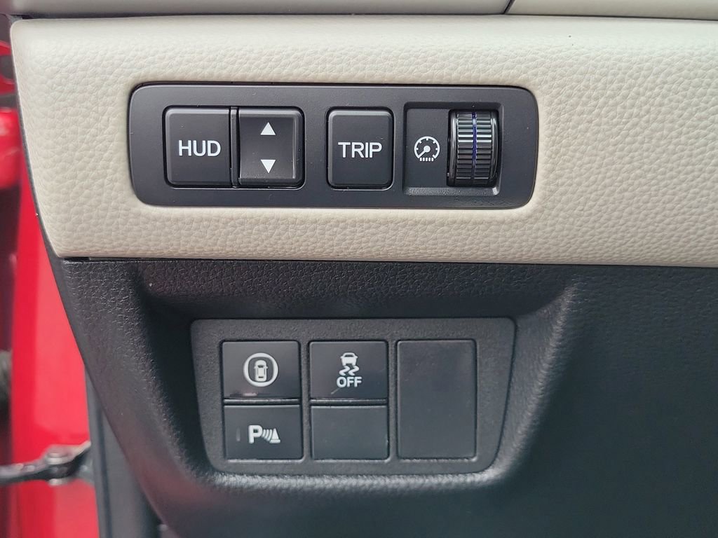 Used 2018 Honda Accord Touring image 24