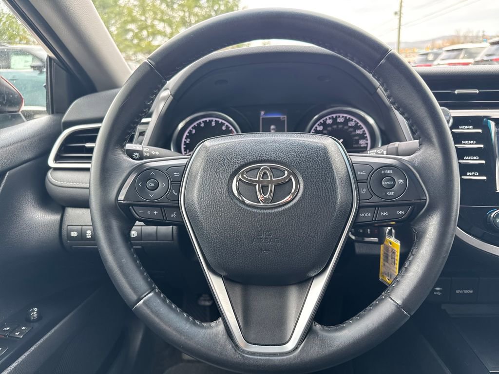 Used 2018 Toyota Camry SE image 14