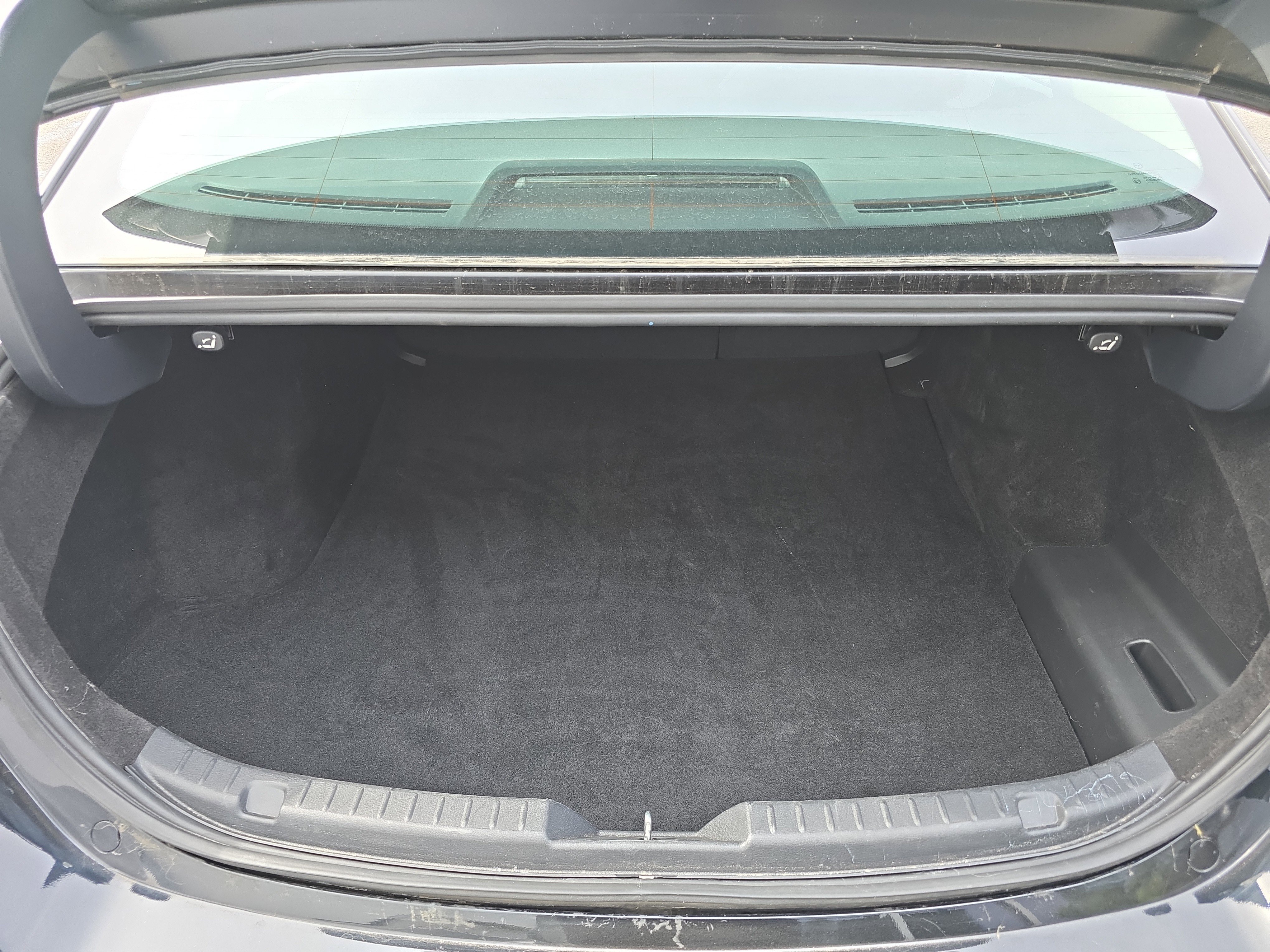 Used 2025 MAZDA MAZDA3 s FWD video 5