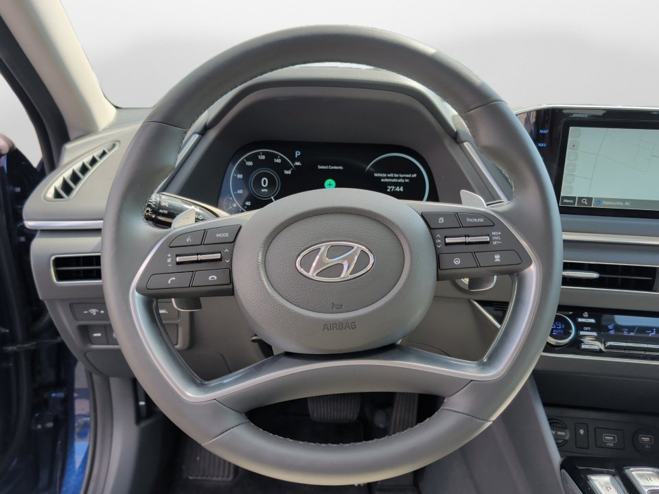 Certified 2022 Hyundai Sonata Limited w/ Cargo Package FWD image 10