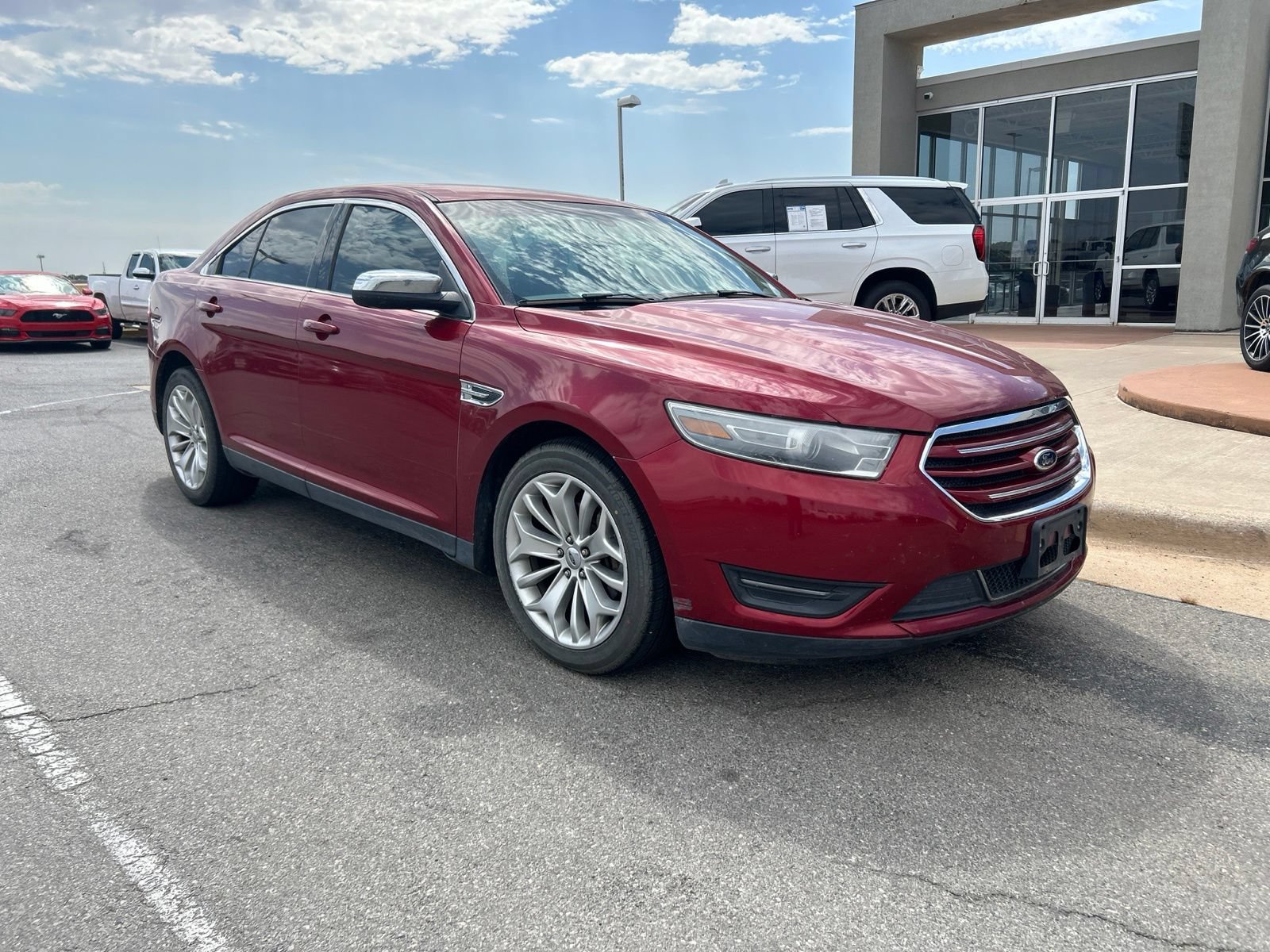 Used 2014 Ford Taurus Limited FWD video 3