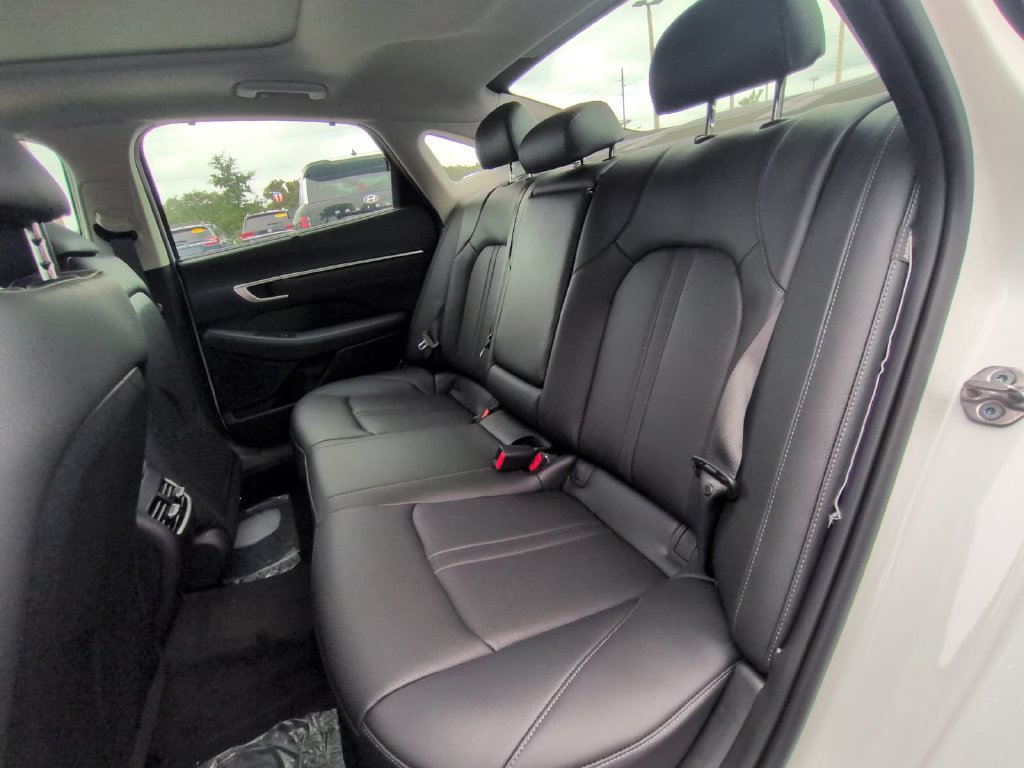 New 2027 Hyundai Sonata Limited FWD image 19