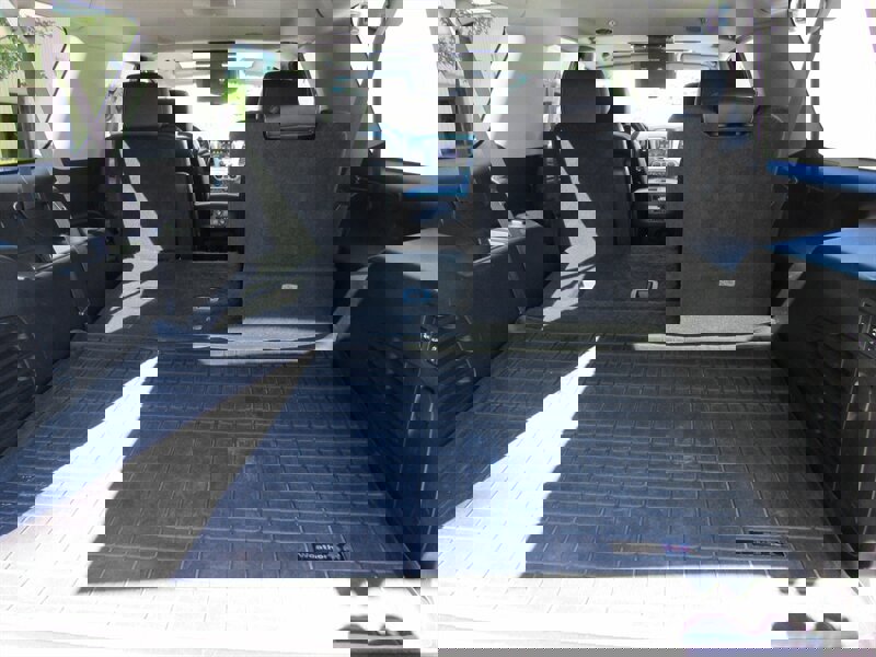 Used 2015 GMC Yukon XL SLT w/ Open Road Package image 19