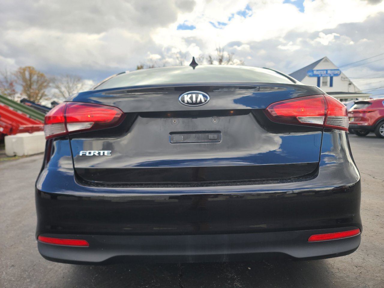 Used 2018 Kia Forte LX w/ LX Rear Camera Package image 4