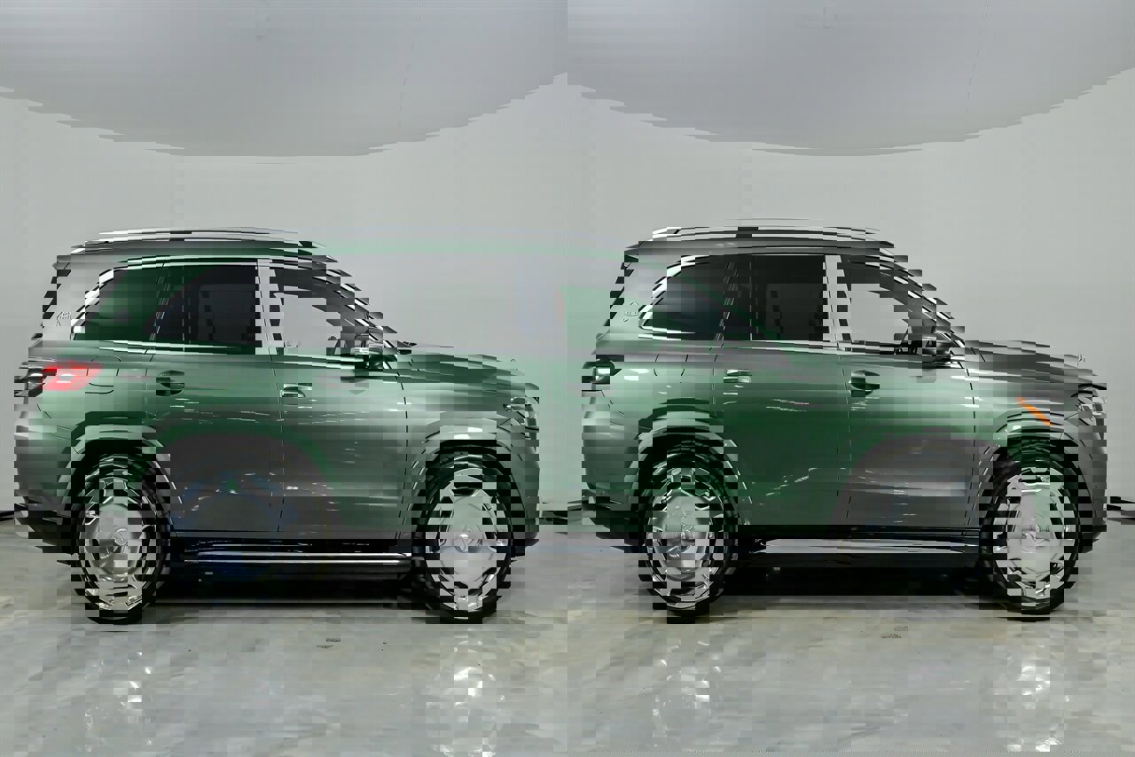 Used 2025 Mercedes-Benz Maybach GLS 600 4MATIC image 14