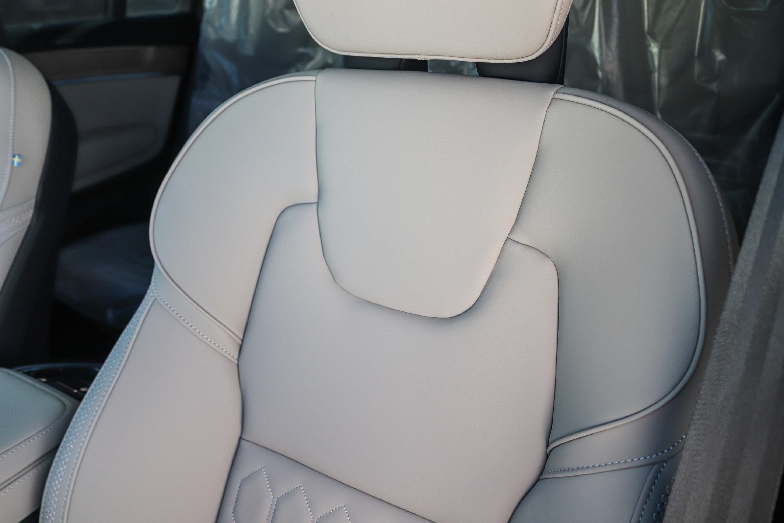 New 2027 Volvo XC90 B6 Plus AWD/4WD image 26