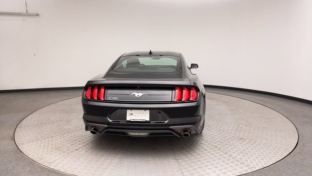Used 2022 Ford Mustang Coupe RWD image 3