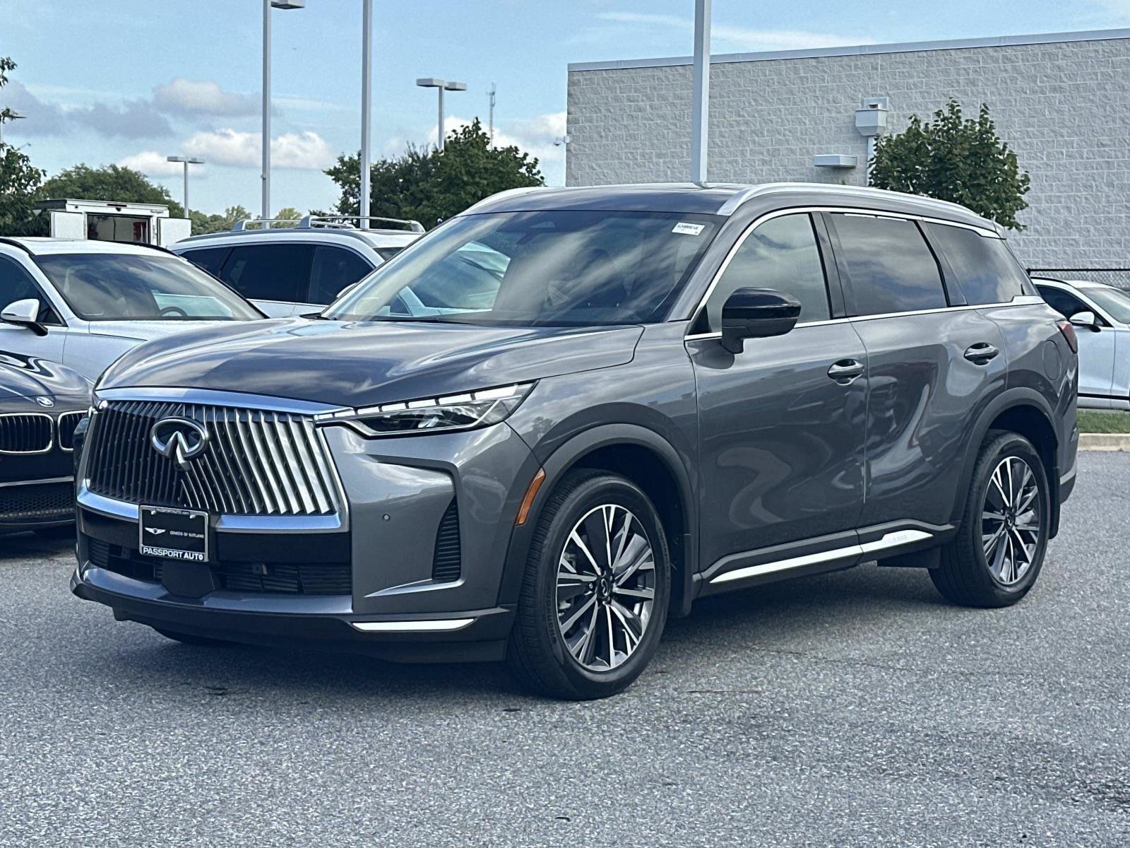 Used 2026 INFINITI QX60 Luxe w/ Cargo Package AWD/4WD image 1