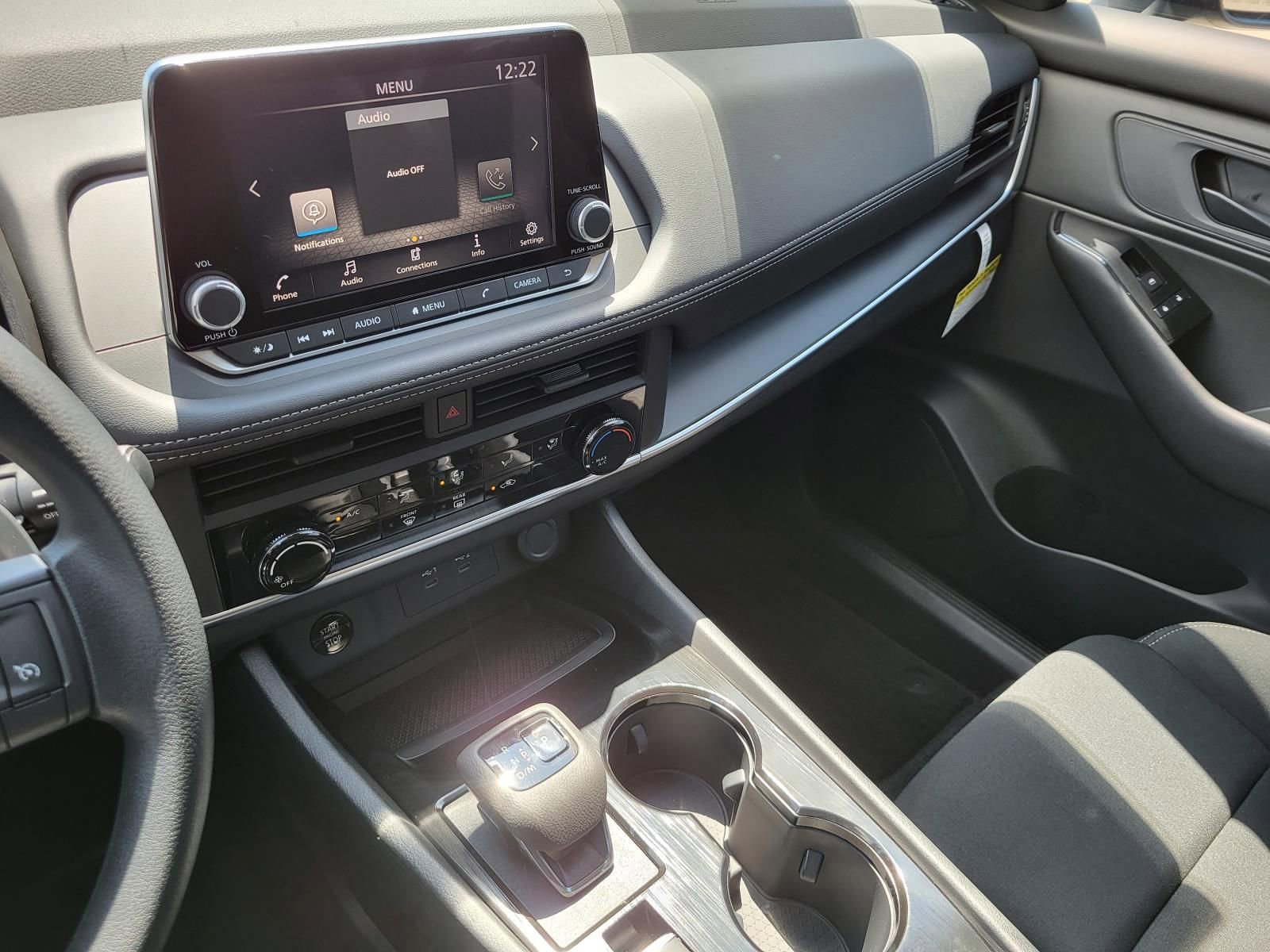 New 2026 Nissan Rogue S image 3