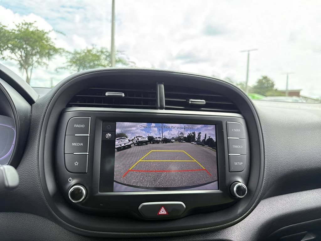 Used 2024 Kia Soul LX w/ Option Group 015 FWD image 23