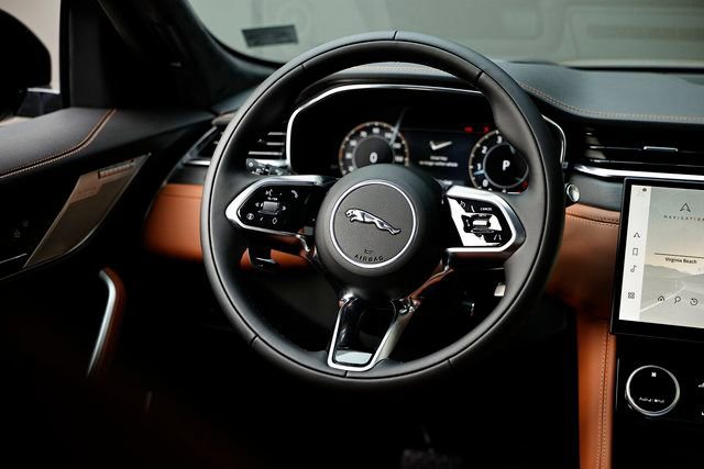 New 2026 Jaguar F-PACE R-Dynamic S image 29