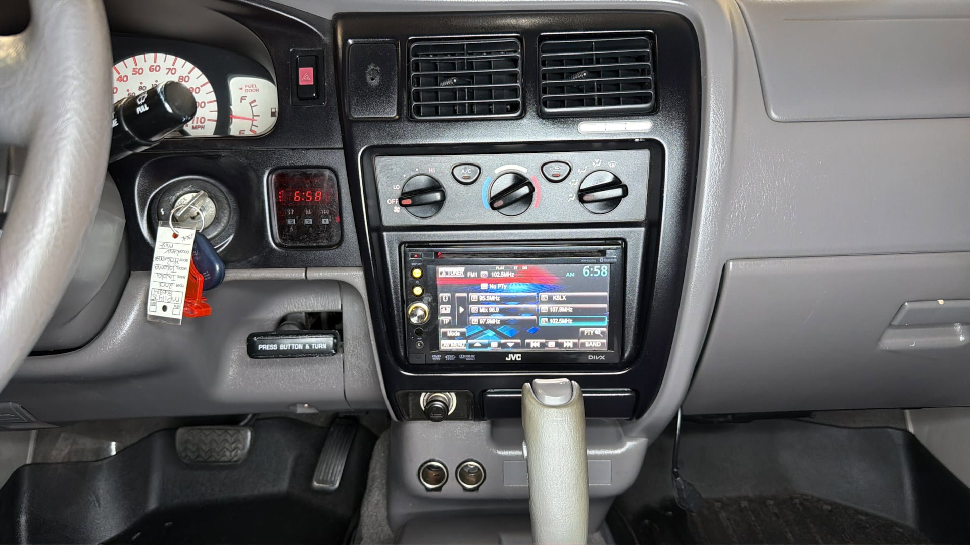 Used 2001 Toyota Tacoma PreRunner RWD image 15
