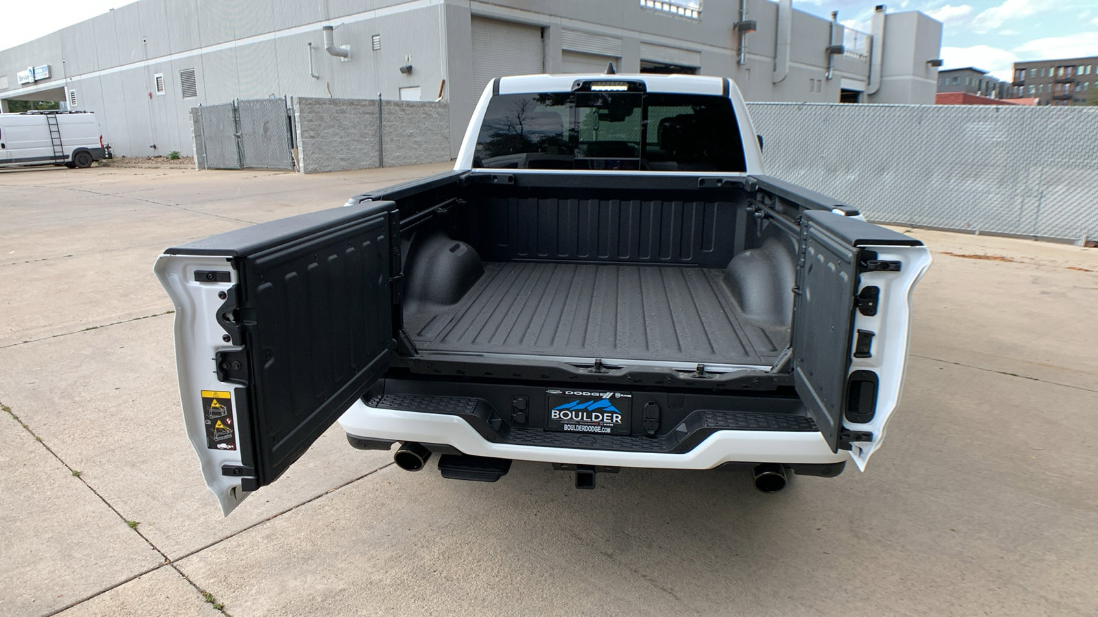 New 2026 RAM 1500 Laramie w/ Night Edition image 33