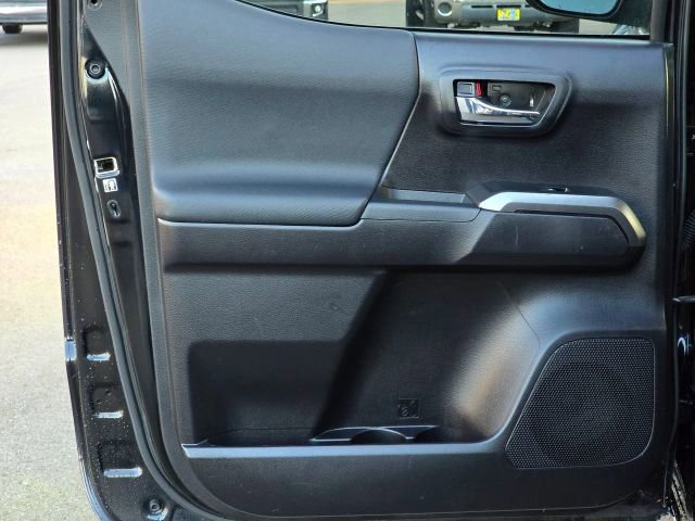 Used 2020 Toyota Tacoma TRD Off-Road w/ TRD Premium Off Road Package image 29