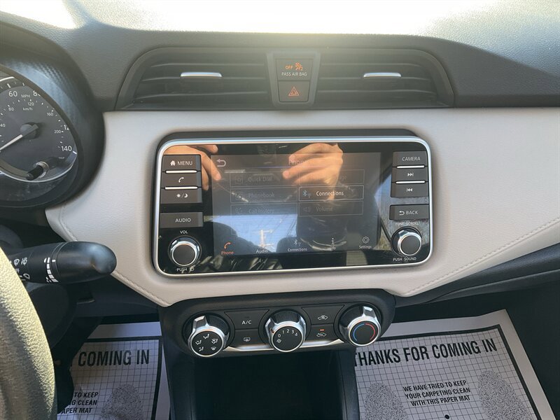 Used 2021 Nissan Versa SV FWD image 29