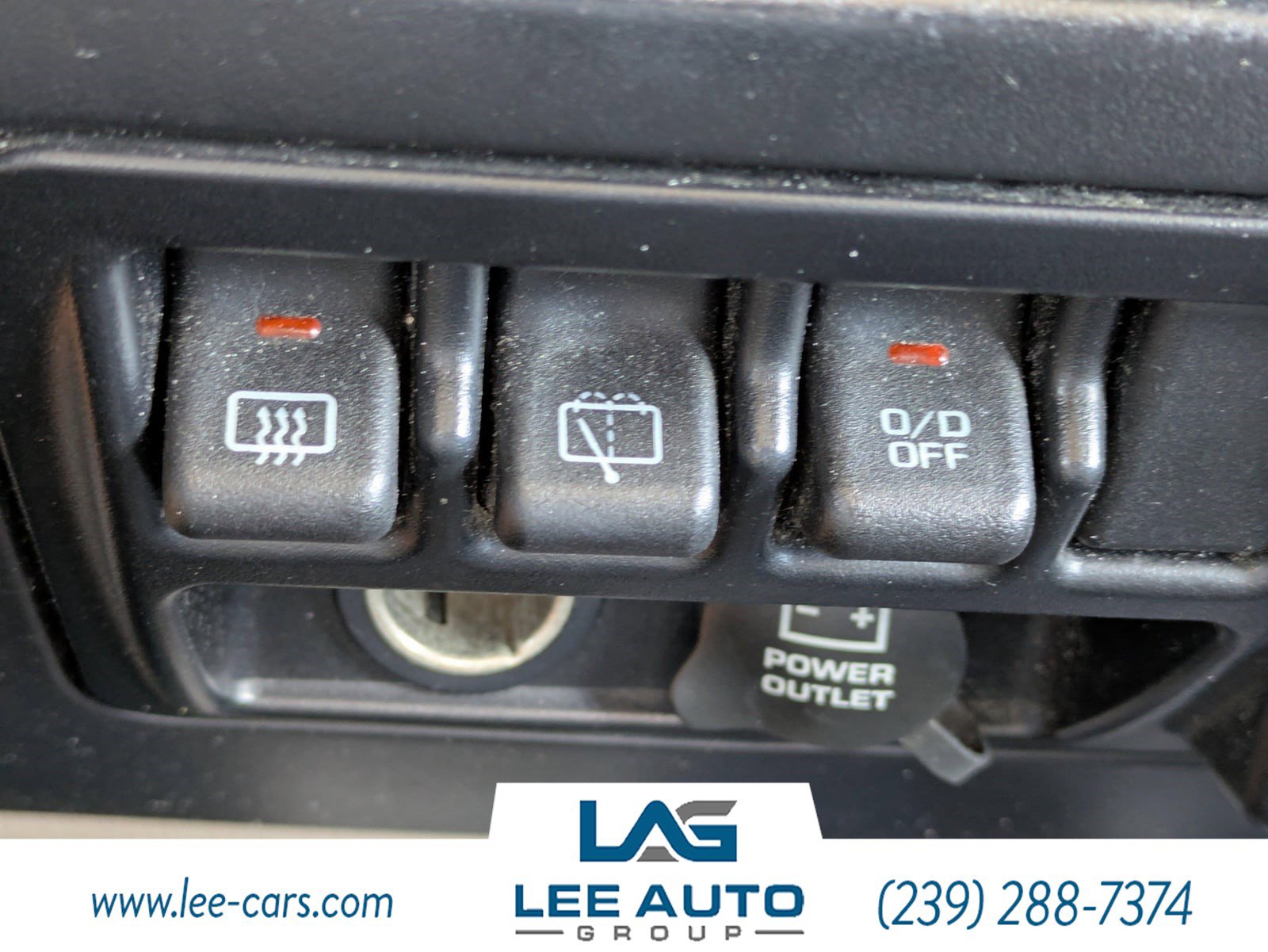 Used 2004 Jeep Wrangler Sahara w/ Dual Top Group AWD/4WD image 17