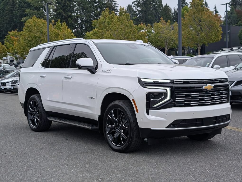 Certified 2025 Chevrolet Tahoe High Country w/ Sun And Tow Package AWD/4WD image 3