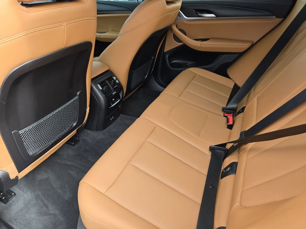 Used 2024 BMW X3 M40i w/ Premium Package image 31