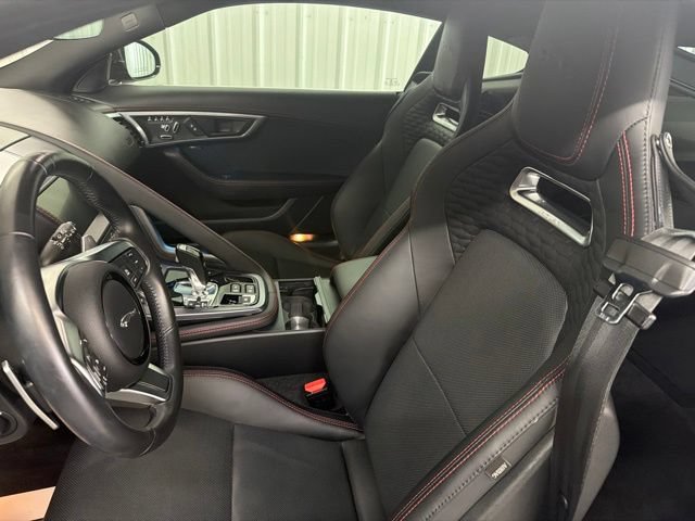 Used 2022 Jaguar F-TYPE Coupe RWD image 10