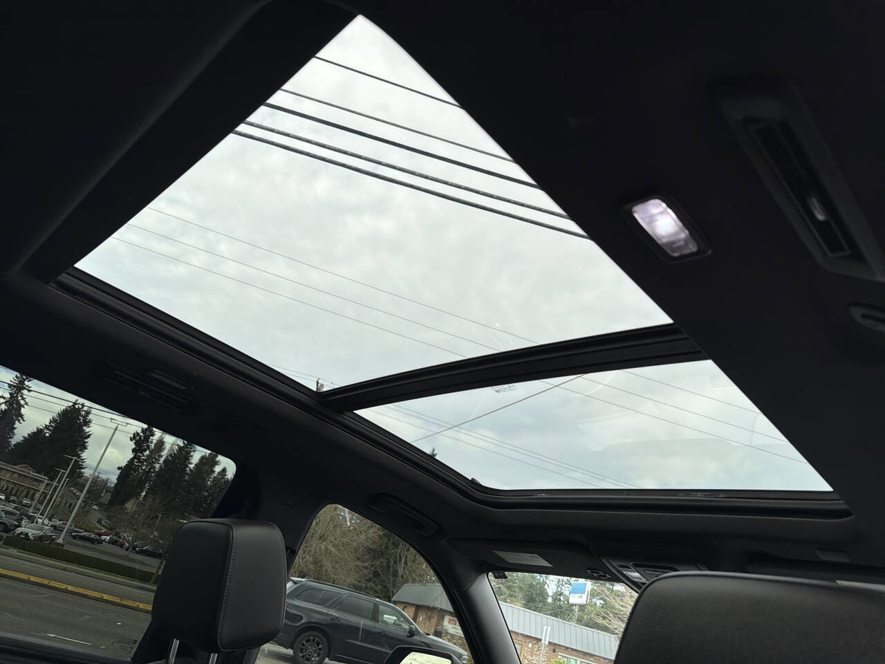 Used 2021 Chevrolet Tahoe LT w/ LT Signature Package image 21