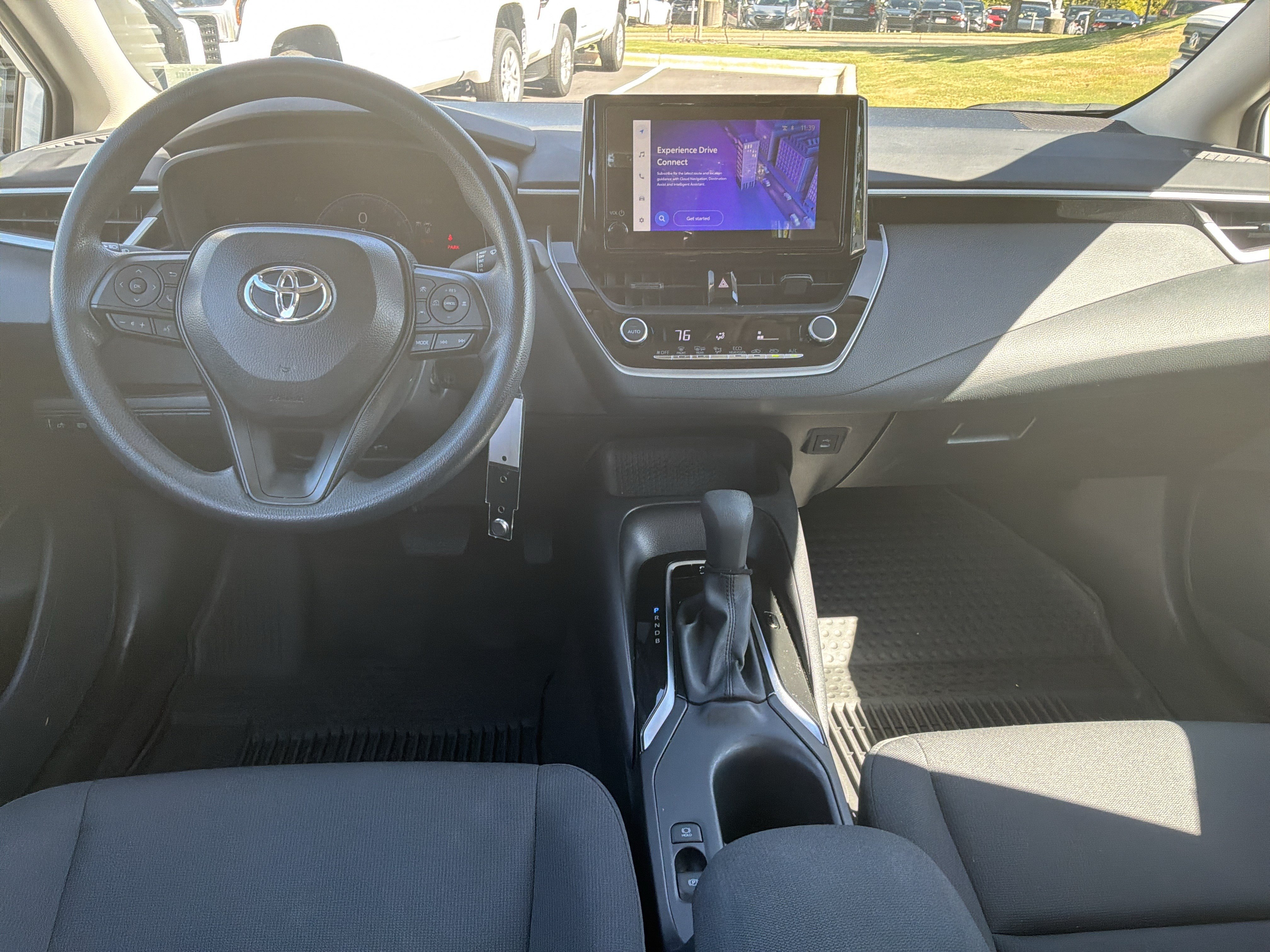 Used 2026 Toyota Corolla LE FWD image 28
