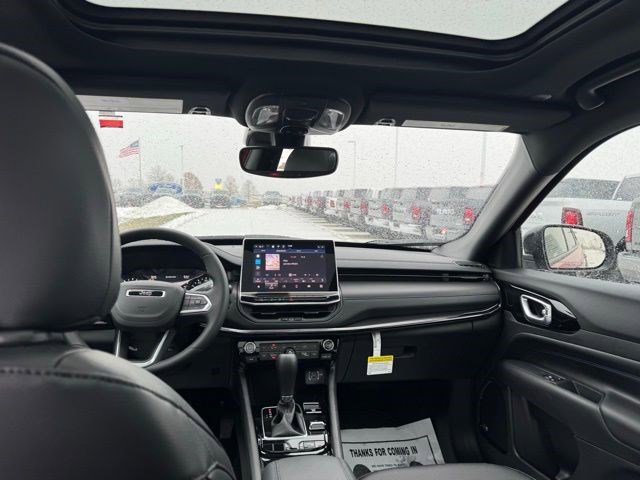 New 2026 Jeep Compass Latitude w/ Sun and Sound Group image 29