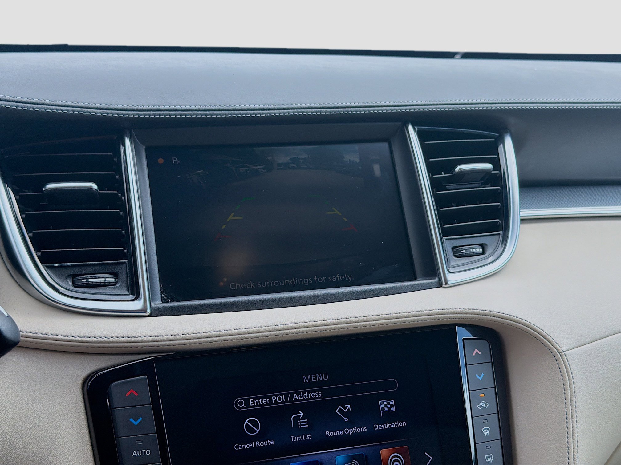 Used 2020 INFINITI QX50 Luxe w/ Navigation Package FWD image 13