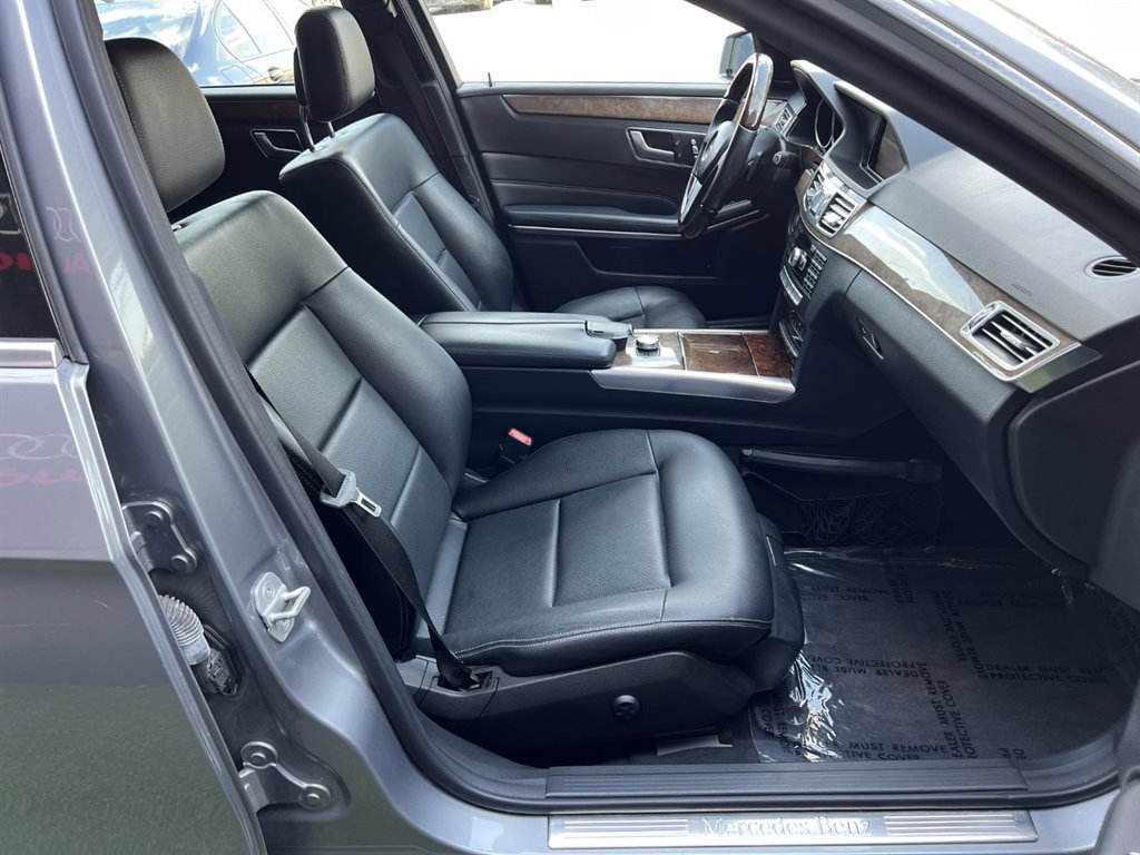 Used 2014 Mercedes-Benz E 350 4MATIC Sedan w/ Premium 1 Package image 18