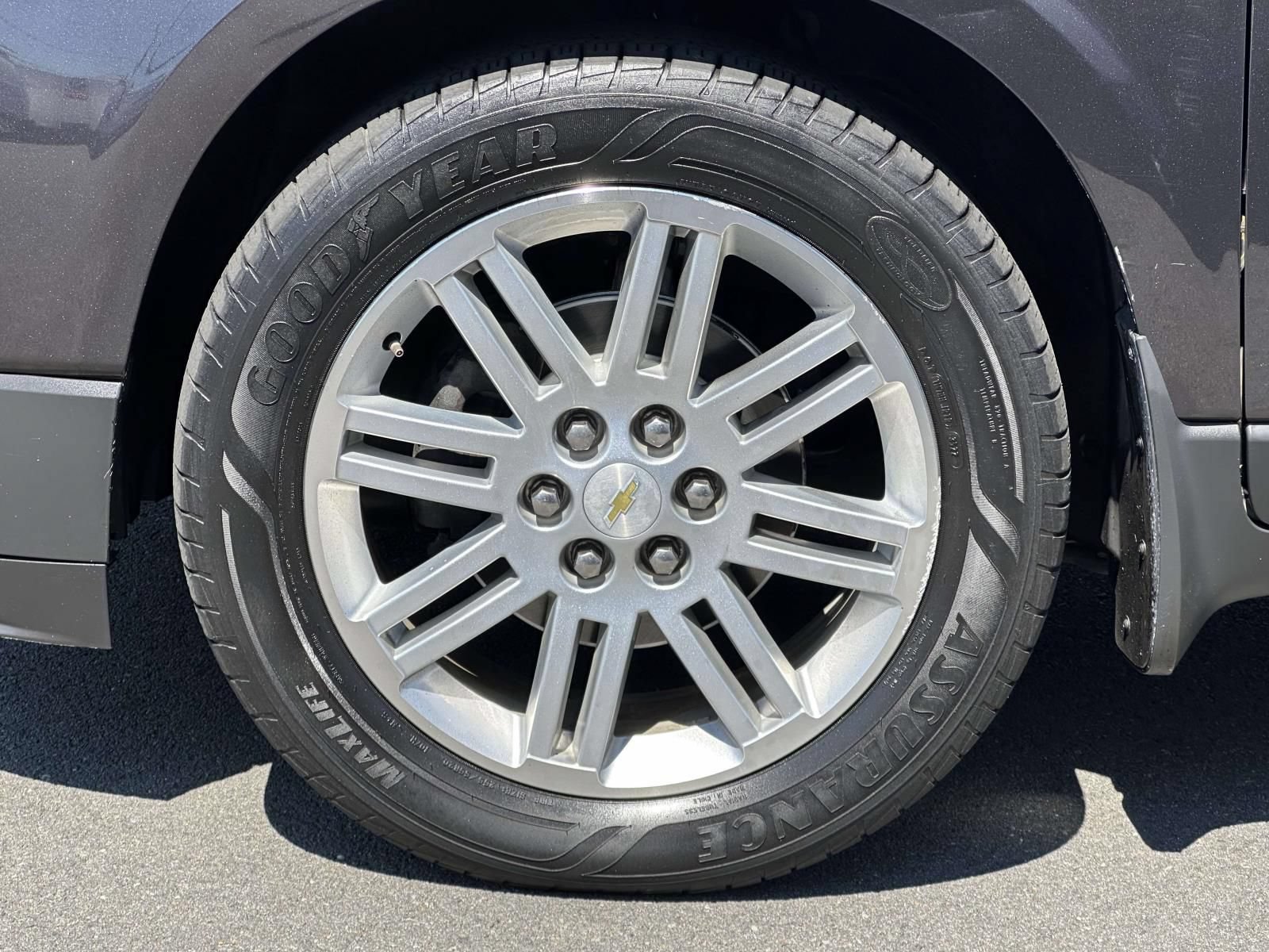 Certified 2014 Chevrolet Traverse LT w/ All-Star Edition FWD image 7