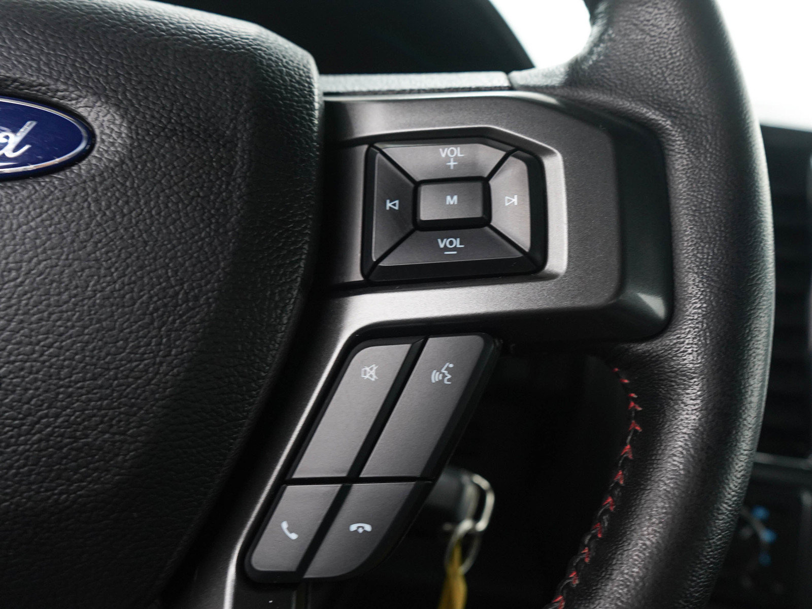 Used 2018 Ford F150 XLT w/ Equipment Group 302A Luxury AWD/4WD image 27