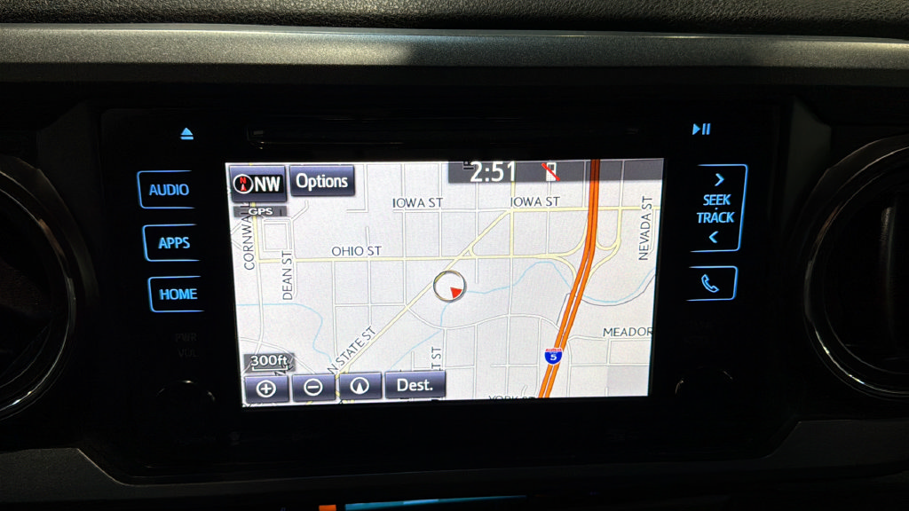 Used 2019 Toyota Tacoma SR5 AWD/4WD image 24