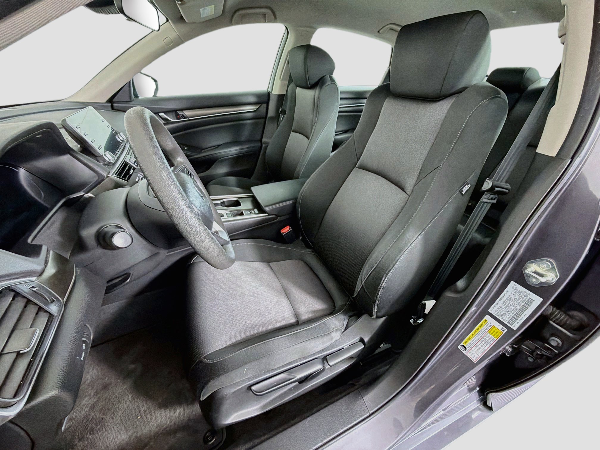 Used 2018 Honda Accord LX image 13