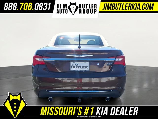 Used 2013 Chrysler 200 Touring FWD image 19