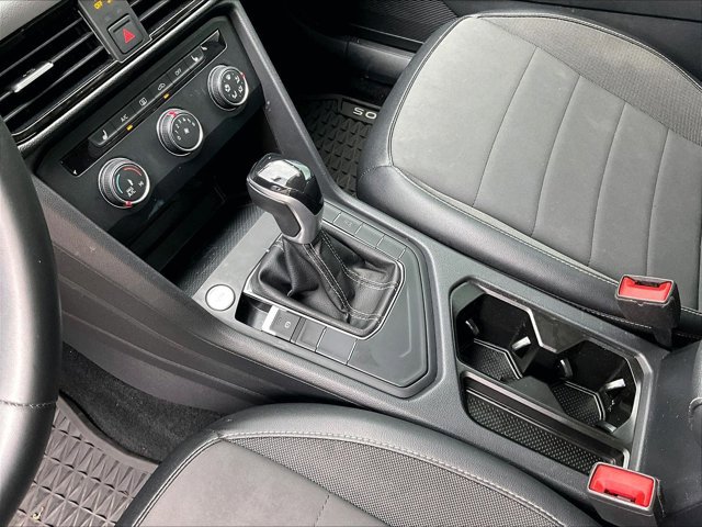 Used 2022 Volkswagen Taos SE image 15