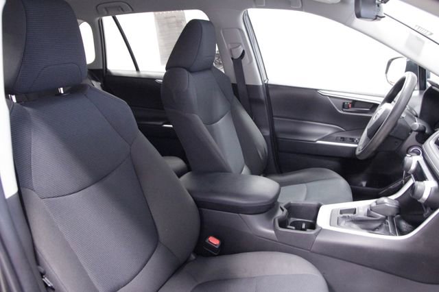Used 2023 Toyota RAV4 LE AWD/4WD image 12
