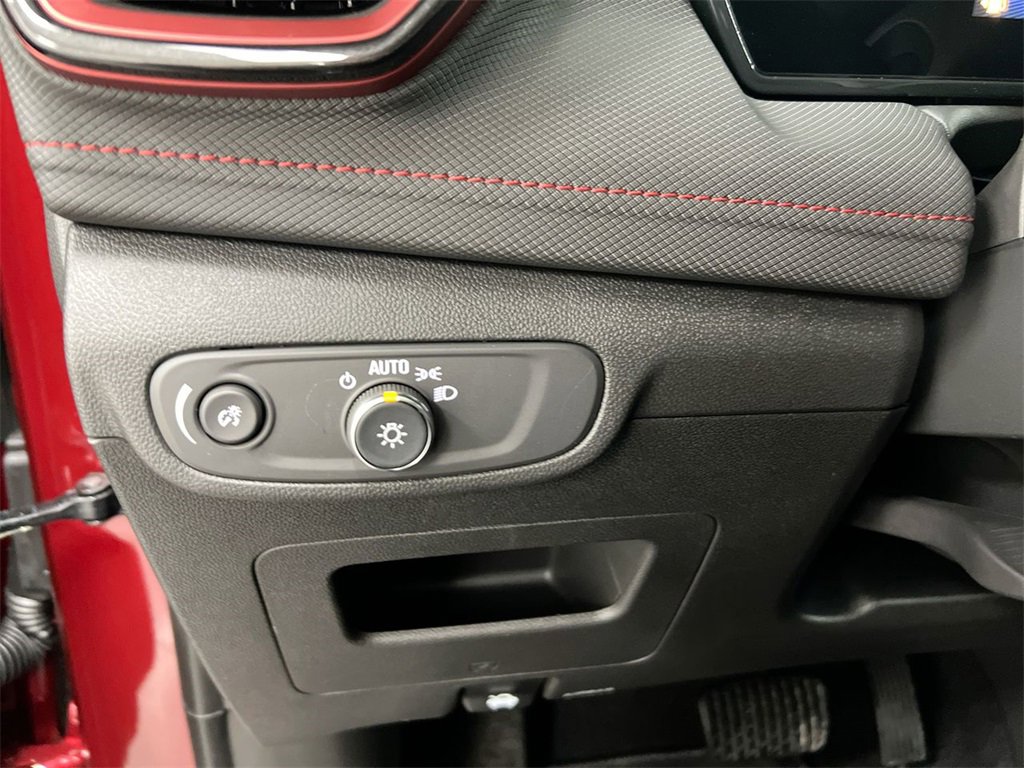 Used 2025 Chevrolet TrailBlazer RS image 17