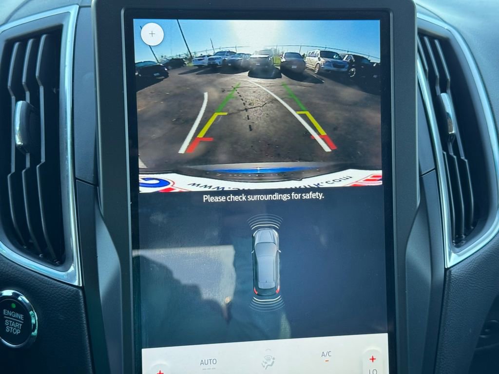 Used 2024 Ford Edge Titanium image 30