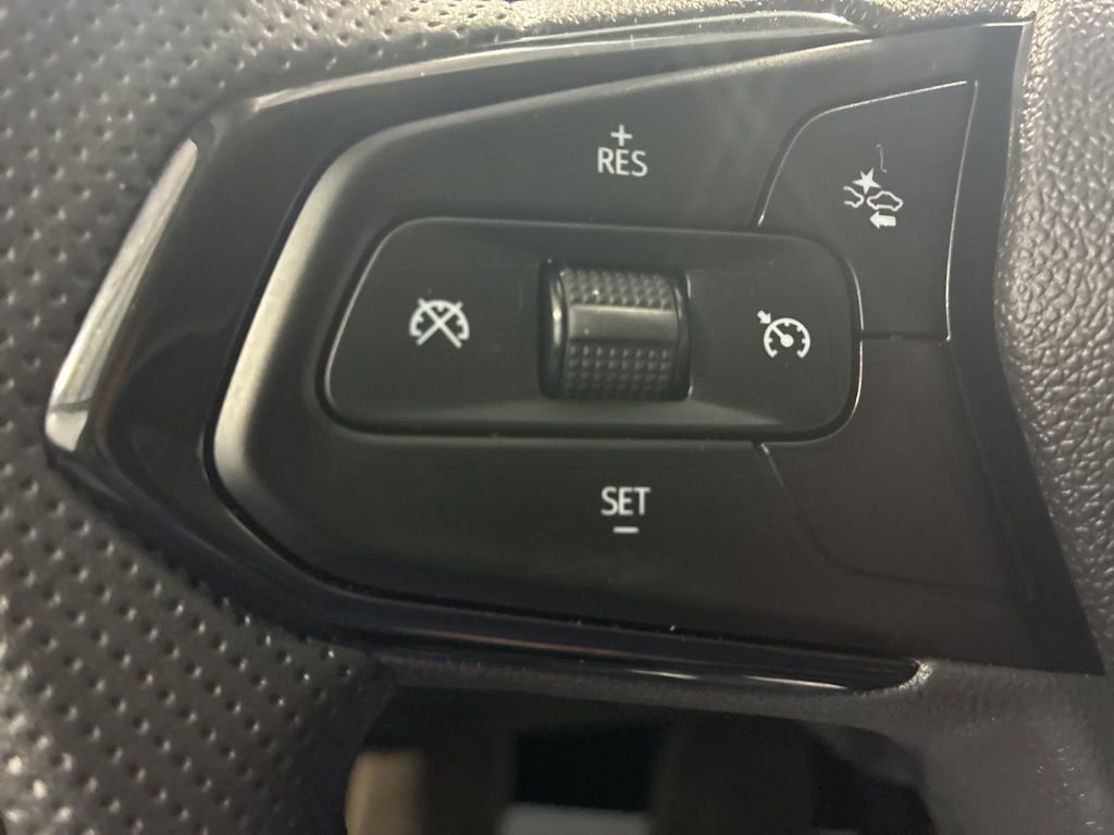 Used 2026 Chevrolet Trax LT FWD image 22