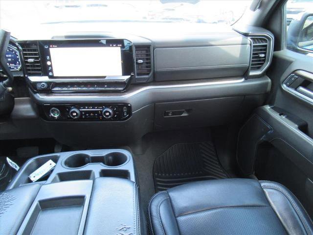 Used 2022 Chevrolet Silverado 1500 LT AWD/4WD image 14