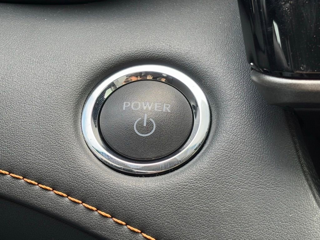 Used 2023 Toyota Highlander Bronze Edition image 16