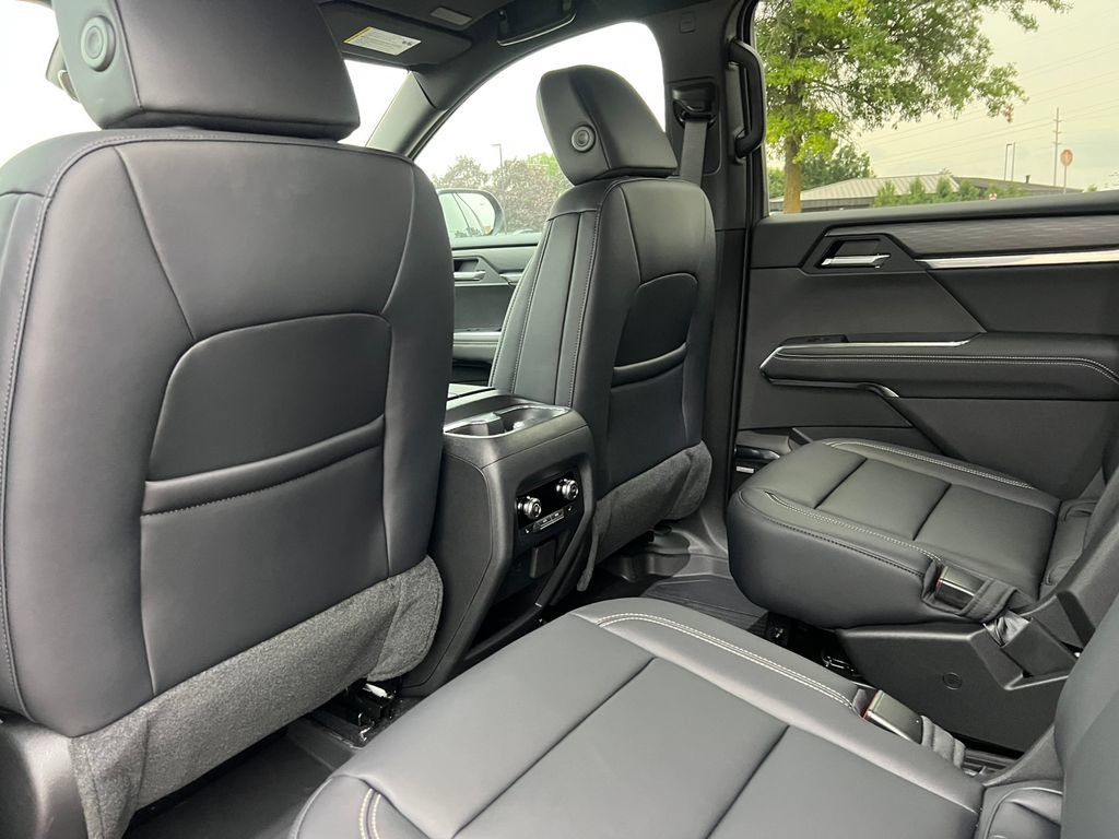 New 2027 GMC Acadia Elevation w/ Black Edition AWD/4WD image 33