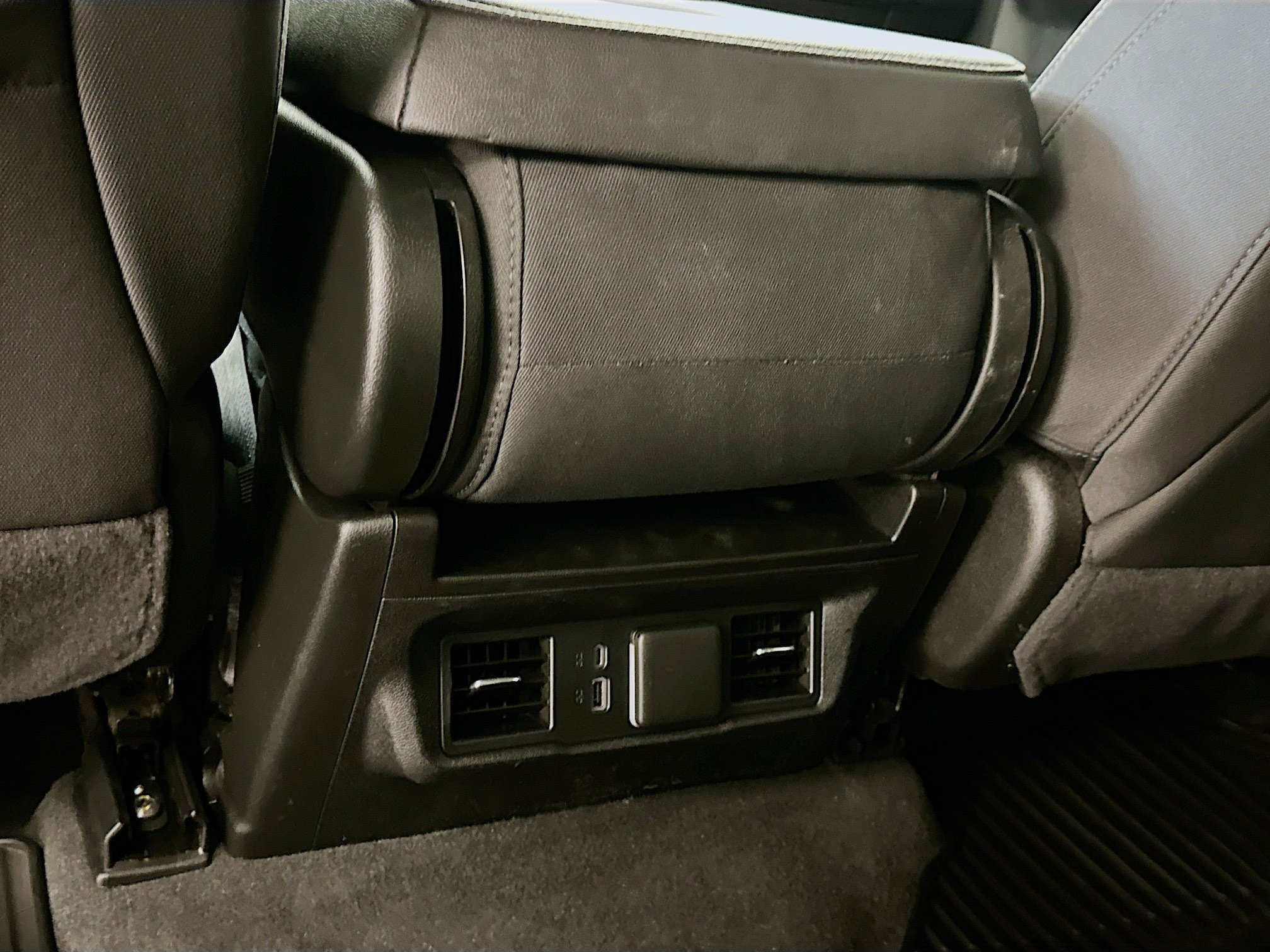Used 2025 Chevrolet Silverado 1500 LT AWD/4WD image 28