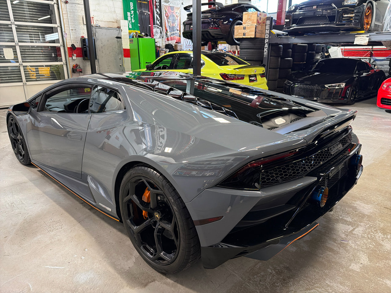 Used 2022 Lamborghini Huracan EVO image 7